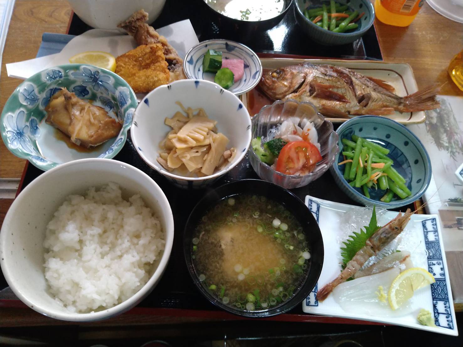 お食事